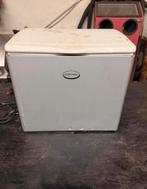 Koelbox camping electrolux 12v gas en 230 v, Ophalen of Verzenden, Zo goed als nieuw, Minder dan 60 cm, Minder dan 85 cm