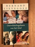 Ontwikkelingsfasen van het kind - Bernard Lievegoed, Boeken, Ophalen of Verzenden, Zo goed als nieuw, Opvoeding tot 6 jaar