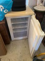 Whirlpool Vrieskast - Compact & Energiezuinig, Witgoed en Apparatuur, Vriezers en Diepvrieskisten, Gebruikt, Minder dan 85 cm