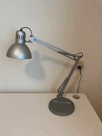 Zilveren Bureaulamp met Bakje beschikbaar voor biedingen