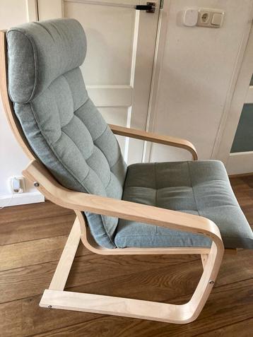 IKEA POÄNG fauteuil + voetenbank - z.g.a.n. beschikbaar voor biedingen