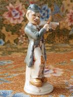 Mooi oud beeldje uit Engeland van een zwerver 12,2 cm., Antiek en Kunst, Ophalen of Verzenden