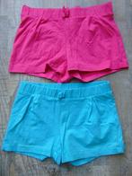 Set 2x korte broek blauw + roze maat 134 C&A shorts, Kinderen en Baby's, Kinderkleding | Maat 134, Broek, Meisje, Palomino (C&A)