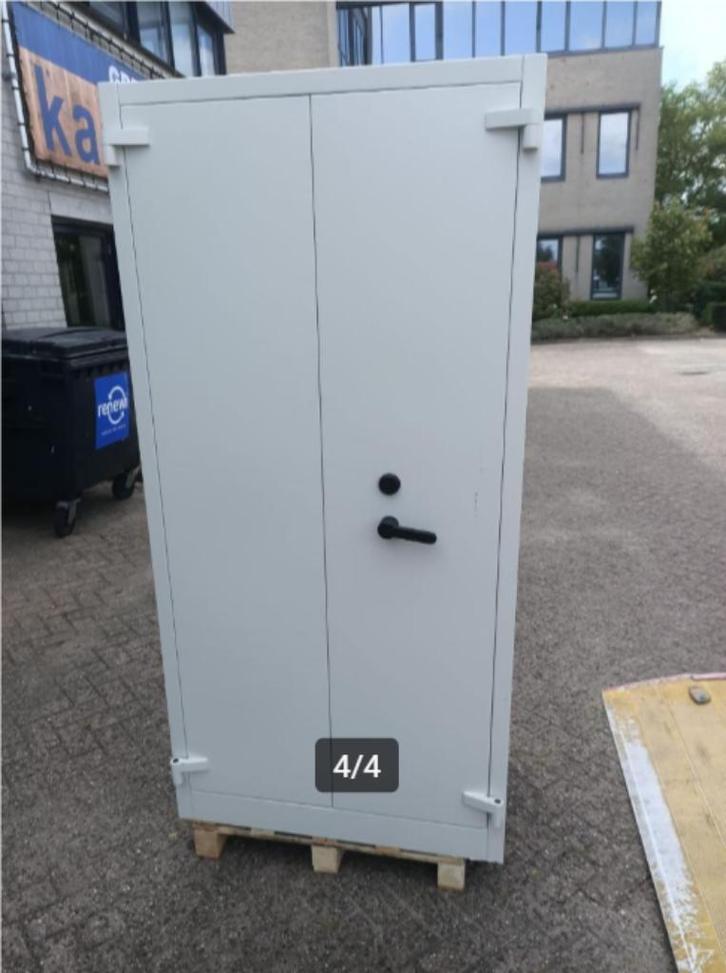 Wittkopp brandwerende kast, 198cmhoog, 55cm diep, 95cm breed, Huis en Inrichting, Brandblussers en Brandkasten, Gebruikt, Brandkast