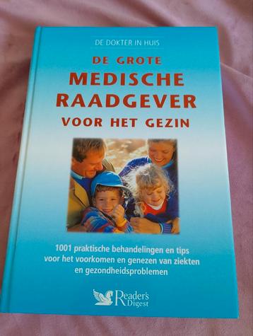 De grote medische raadgever voor het gezin beschikbaar voor biedingen