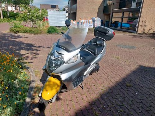 Honda silverwing 600 2001, Motoren, Motoren | Honda, Particulier, Scooter, meer dan 35 kW, 2 cilinders, Ophalen