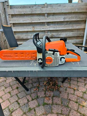 Stihl ms 230 kettingzaag beschikbaar voor biedingen