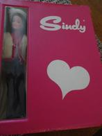 sindy koffertje en poppen, Ophalen of Verzenden, Gebruikt, Pop