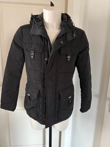 Originele zwarte Peuterey Jas / Parka maat S beschikbaar voor biedingen