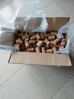 230 nieuwe kurken. ( Knutselen), Hobby en Vrije tijd, Ophalen of Verzenden, Zo goed als nieuw, Materiaal