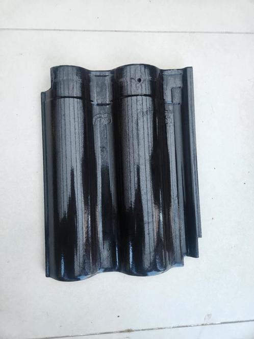 Dakpannen , bouw materialen enz., Doe-het-zelf en Verbouw, Dakpannen en Dakbedekking, Zo goed als nieuw, Dakpannen, Steen of Klei