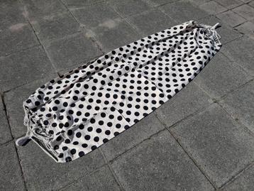 Hangmat wit met zwarte stippen beschikbaar voor biedingen