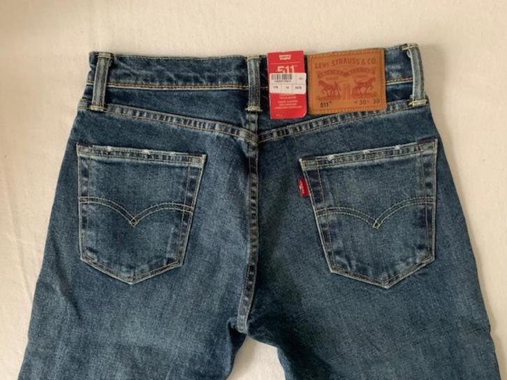 Levi's 511 slim fit  jeans heren 30x30 NIEUW !!!, Kleding | Heren, Spijkerbroeken en Jeans, Nieuw, Overige jeansmaten, Blauw, Ophalen of Verzenden
