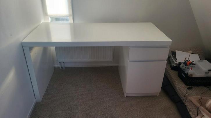 Ikea Malm Bureau - Wit, Huis en Inrichting, Bureaus, Gebruikt, Bureau, Ophalen