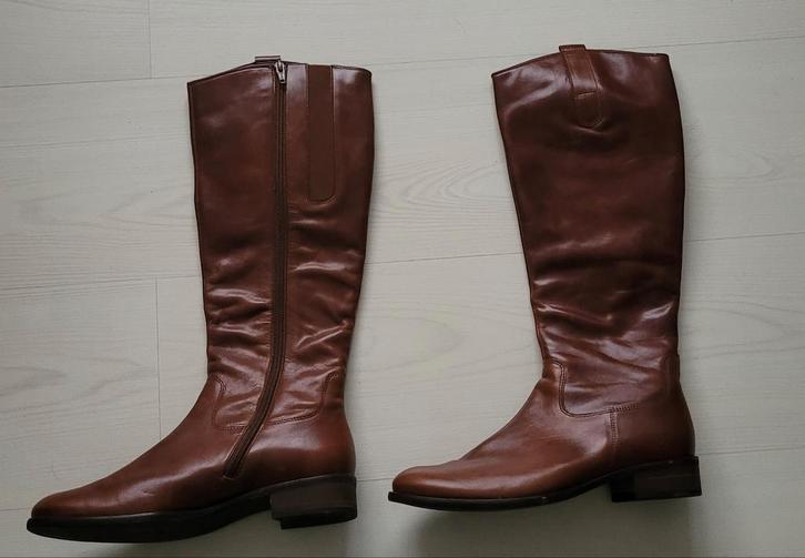 GABOR Leren laarzen
Echt leer!!
Maat 5,5 (38,5-39), Kleding | Dames, Schoenen, Nieuw, Hoge laarzen, Bruin, Ophalen of Verzenden
