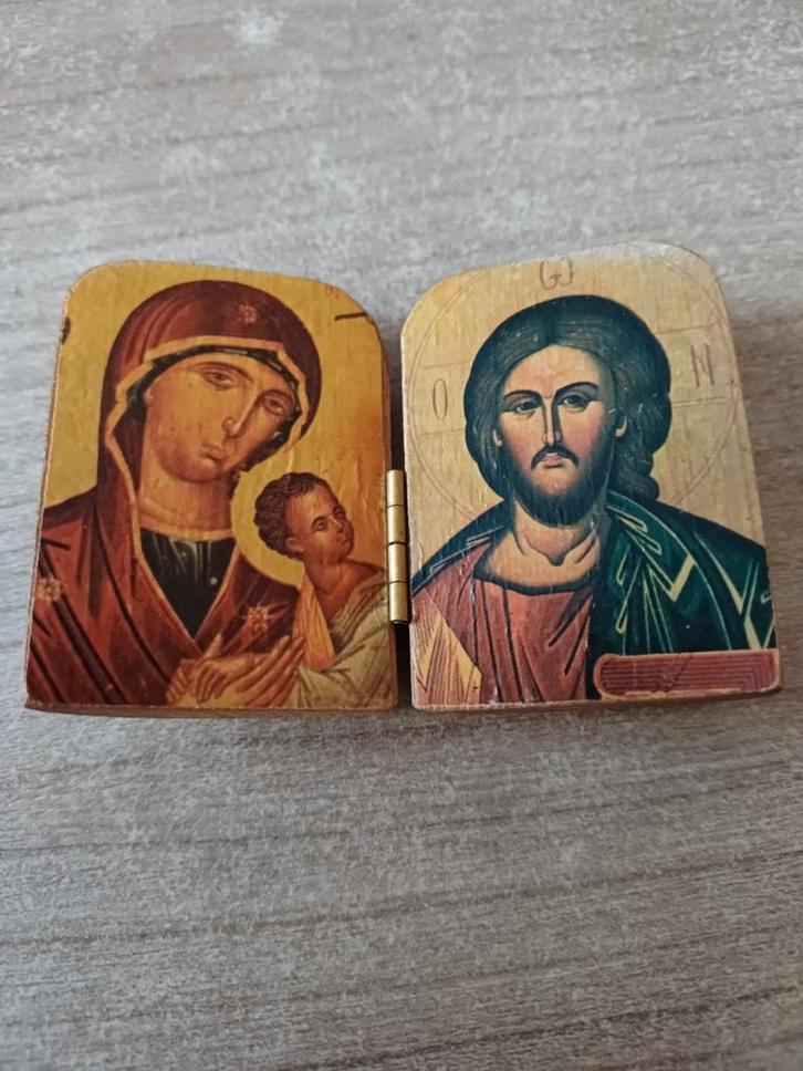 Religieus houten tweeluik icoon, Verzamelen, Religie, Gebruikt, Christendom | Katholiek, Beeld(je), Ophalen of Verzenden