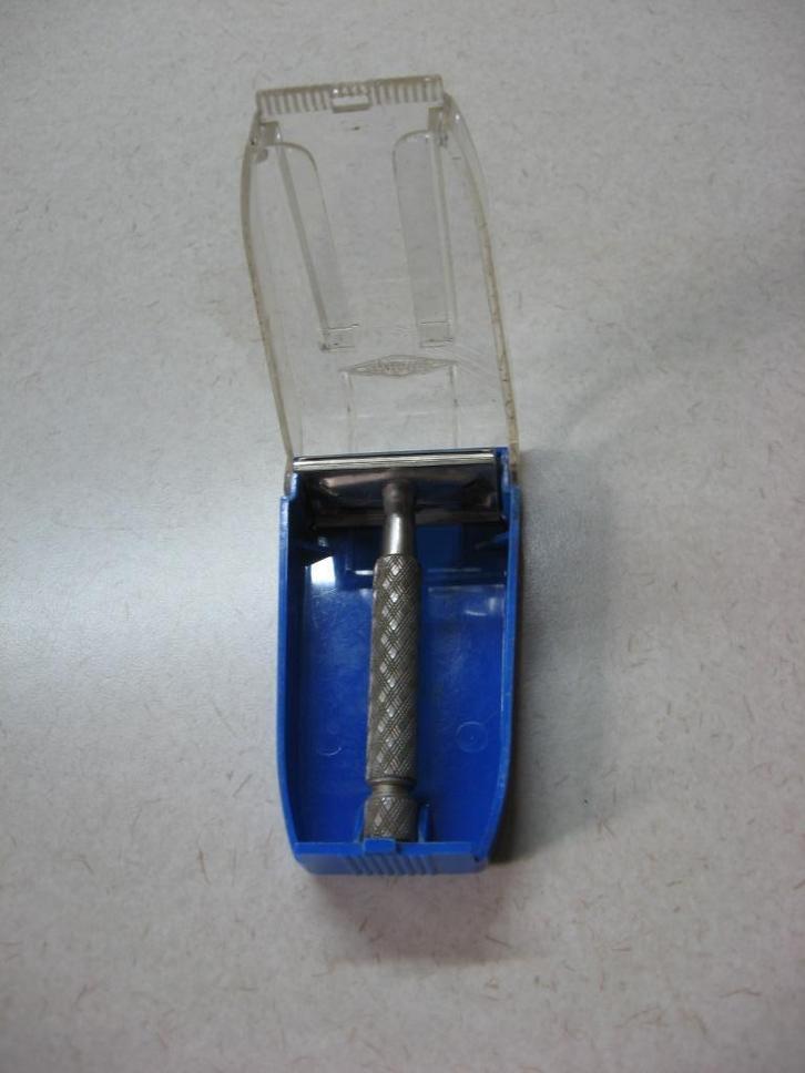 Vintage scheermes Gillette tech 4 in traveller box 1956-1962, Antiek en Kunst, Antiek | Gereedschap en Instrumenten, Ophalen of Verzenden