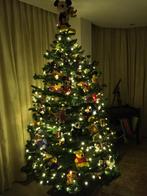 Grote kunstkerstboom eventueel compleet met versiering, Diversen, Kerst, Ophalen, Zo goed als nieuw