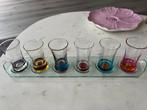 Gekleurde borrel/ shotglaasjes. 6 st.op glazen plateau, Verzamelen, Glas en Borrelglaasjes, Ophalen of Verzenden, Zo goed als nieuw
