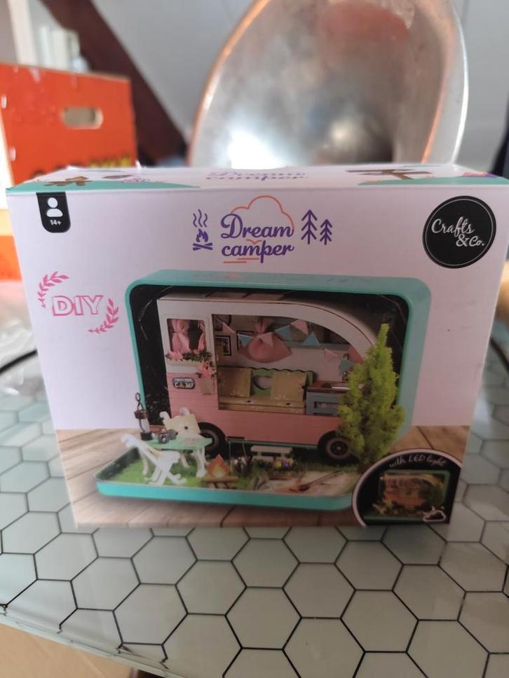 DIY knutsel set in blik, Hobby en Vrije tijd, Knutselen, Zo goed als nieuw, Knutselwerk, Ophalen