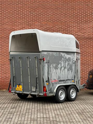 Paardentrailer/nieuwe bodem 1.5 paards trailer beschikbaar voor biedingen