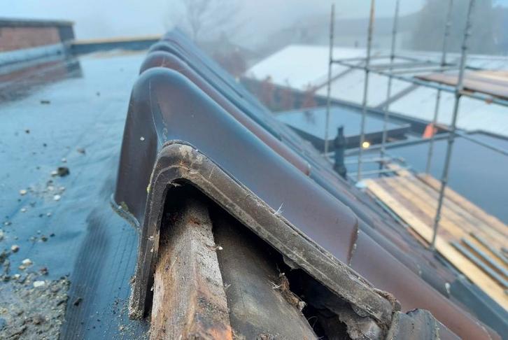 Chaperonpan OVH Van der Oort, Doe-het-zelf en Verbouw, Dakpannen en Dakbedekking, Dakpannen, Steen of Klei, Zwart, 15 m² of meer