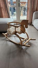 Handgemaakt hobbelpaard PETIT PUK + schapenvacht, Ophalen, Zo goed als nieuw