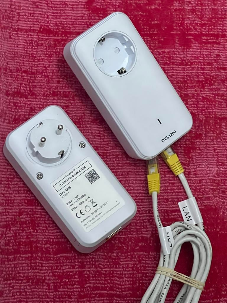 DVS 1200 Powerline Adapters - Set van 2, Ophalen of Verzenden, Gebruikt
