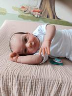 Reborn baby meisje, Ophalen of Verzenden, Zo goed als nieuw, Babypop