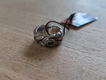 Buddha to Buddha ring Hakim 17 beschikbaar voor biedingen