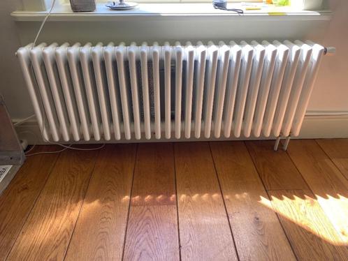 4x Cv radiatoren vier koloms authentiek wit, Doe-het-zelf en Verbouw, Verwarming en Radiatoren, Gebruikt, Radiator, 800 watt of meer