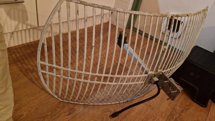 2.4GHz 24dBi Grid Parabolic Antenna, Telecommunicatie, Antennes en Masten, Gebruikt, Antenne, Ophalen