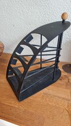 Afstandsbediening houder 4 stuks industrieel design, Ophalen of Verzenden, Zo goed als nieuw