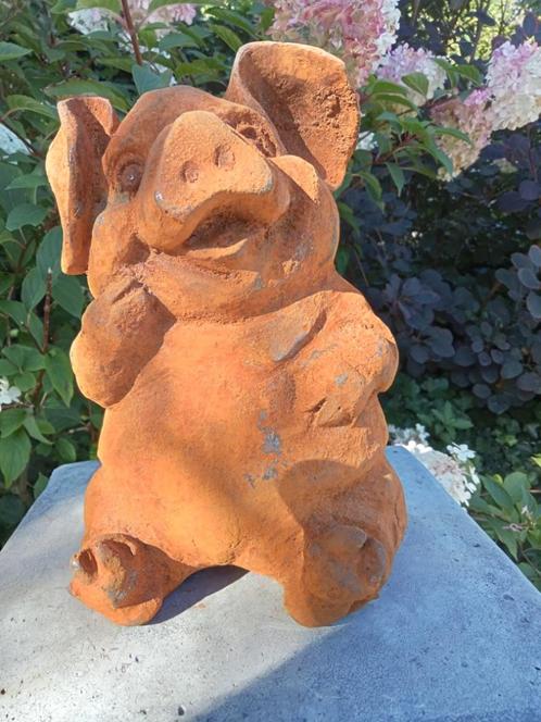 Twee modellen hele leuke nieuwe gietijzeren varkens., Tuin en Terras, Tuinbeelden, Nieuw, Dierenbeeld, Metaal, Ophalen of Verzenden