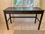 GRATIS! IKEA Hemnes bureau zwart / donkerbruin, Huis en Inrichting, Tafels | Sidetables, Ophalen, Gebruikt, 25 tot 50 cm, Rechthoekig