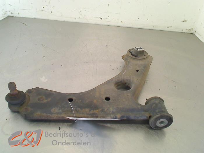 Draagarm links-voor van een Citroen Nemo, Auto-onderdelen, Ophanging en Onderstel, Citroën, Gebruikt, 3 maanden garantie, Ophalen of Verzenden