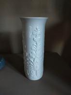 Vintage witte reliëf vaas brocant japandi, Ophalen