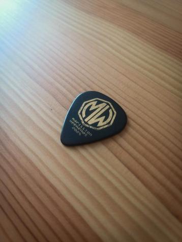 MARILLION Pick (Stage Played) beschikbaar voor biedingen
