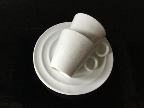 Nespresso Christian Ghion Tanzaro, Onirio Limited Edition,2), Huis en Inrichting, Keuken | Servies, Zo goed als nieuw, Kop(pen) en/of Schotel(s)