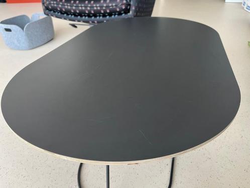 Salontafel Muuto Airy Medium salontafel 88x51, Huis en Inrichting, Tafels | Salontafels, Zo goed als nieuw, Minder dan 50 cm, 50 tot 100 cm