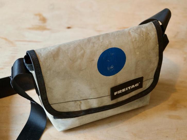 Original FREITAG F41 Hawaii five-O tas grijs blauw, Sieraden, Tassen en Uiterlijk, Tassen | Schoudertassen, Blauw, Ophalen of Verzenden