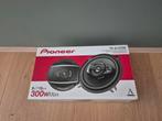 Nieuw in doos pioneer auto speakers 300W, Auto diversen, Ophalen of Verzenden, Zo goed als nieuw