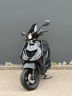 Piaggio Zip 4t 2017 KICKSTART FULL BLACK 1e EIGENAAR NIEUW, Fietsen en Brommers, Scooters | Piaggio, Maximaal 45 km/u, Zip, Ophalen of Verzenden