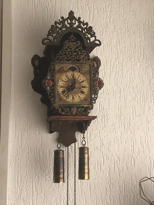 Friese Stoelklok, Huis en Inrichting, Woonaccessoires | Klokken, Gebruikt, Wandklok, Analoog, Ophalen
