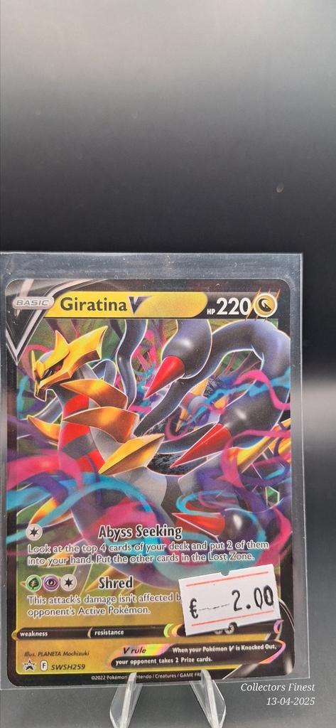 Giratina v promo swsh 259, Hobby en Vrije tijd, Verzamelkaartspellen | Pokémon, Zo goed als nieuw, Ophalen of Verzenden