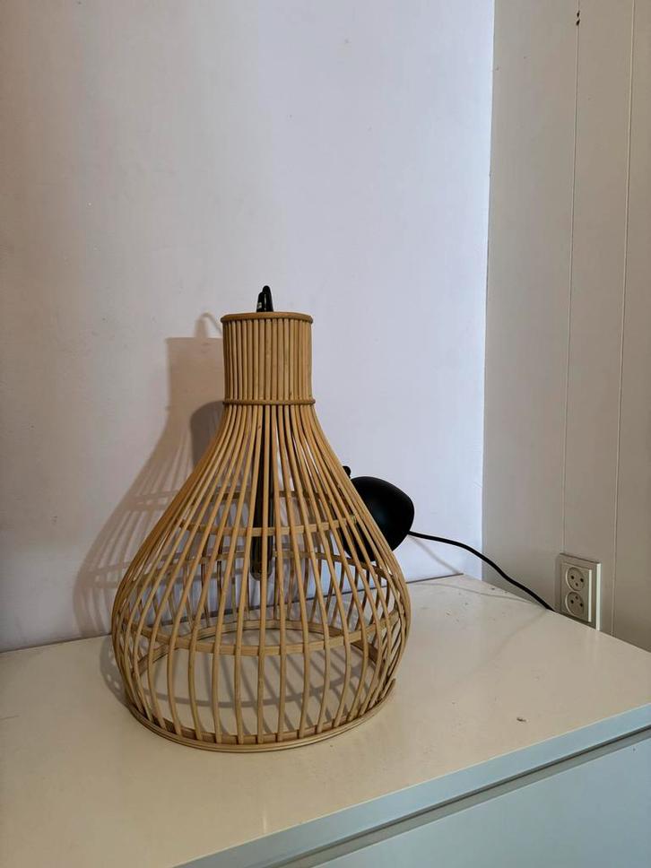 Sfeervolle Hanglamp met mooie light bulb, Huis en Inrichting, Lampen | Hanglampen, Gebruikt, Minder dan 50 cm, Hout, Ophalen