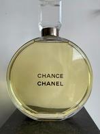 CHANEL Chance Factice. 36,5cm X 26,5cm, Verzamelen, Ophalen of Verzenden, Gebruikt, Parfumfles, Gevuld