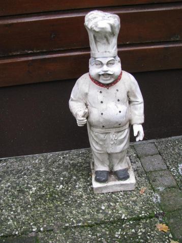 beeld van een kok beschikbaar voor biedingen