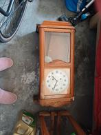 Oude antieke kloken, Ophalen