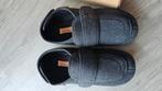 Verstelbare pantoffel met klittenband, Ophalen of Verzenden, Zo goed als nieuw, Grijs, Sneakers of Gympen